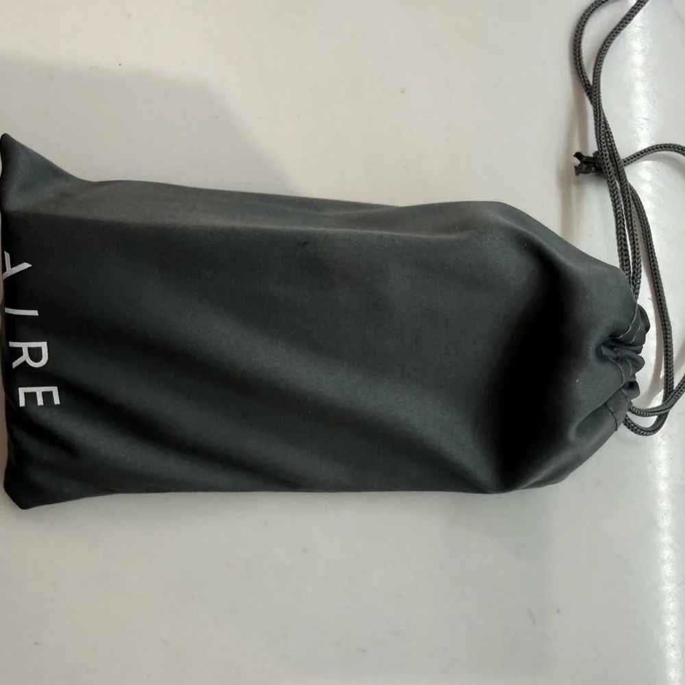 Aire Calisto Black Women's Sunglasses - Picture 6 of 6